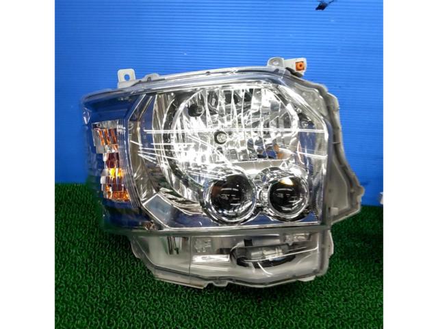 Hiace / 200 series Toyota genuine
Hiace / 200 system
6 type
Dark Prime II
Genuine headlight