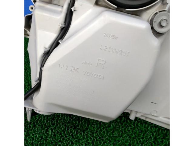 Hiace / 200 series Toyota genuine
Hiace / 200 system
6 type
Dark Prime II
Genuine headlight