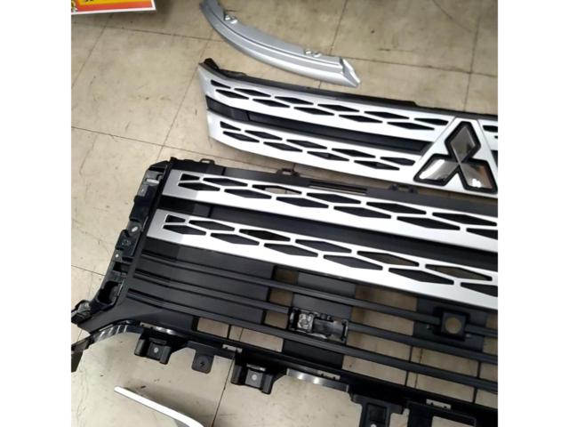 Delica D: 5 Mitsubishi genuine
Delica D: 5
Genuine front grill set