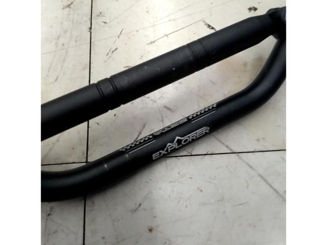 【汎用/Φ22.2】ZETA RACING(ジータ) EXPLORER ハンドルバー ブレース付き【775mm】