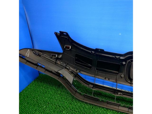 【フィット/GP5】ホンダ純正 フィット/GP5 純正フロントグリル