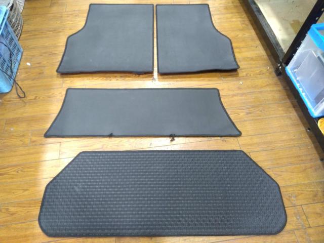 メーカー不明 3列目フロアマット+ラゲッジマット【RP3/ステップワゴン】