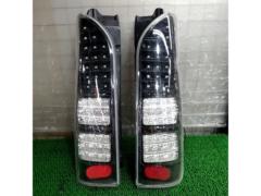 ワケアリ メーカー不明 LEDテールレンズ 【200系ハイエース/3型】