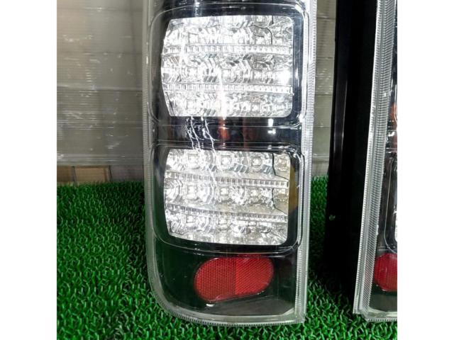 ワケアリ メーカー不明 LEDテールレンズ 【200系ハイエース/3型】