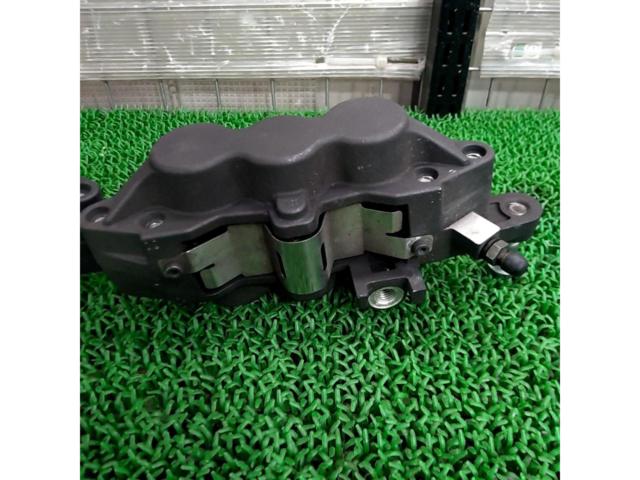 KAWASAKI TOKICO製 6Potキャリパー【ZRX】