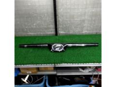 トヨタ純正 ボンネットフードモール【80系ヴォクシー】