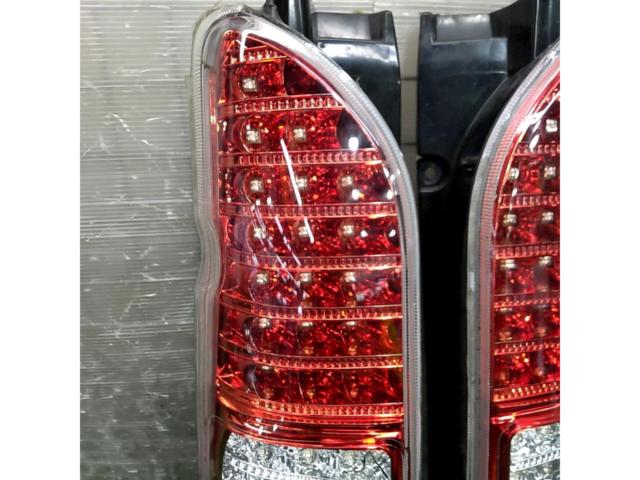 ワケアリ メーカー不明 LEDテールレンズ 【200系ハイエース】