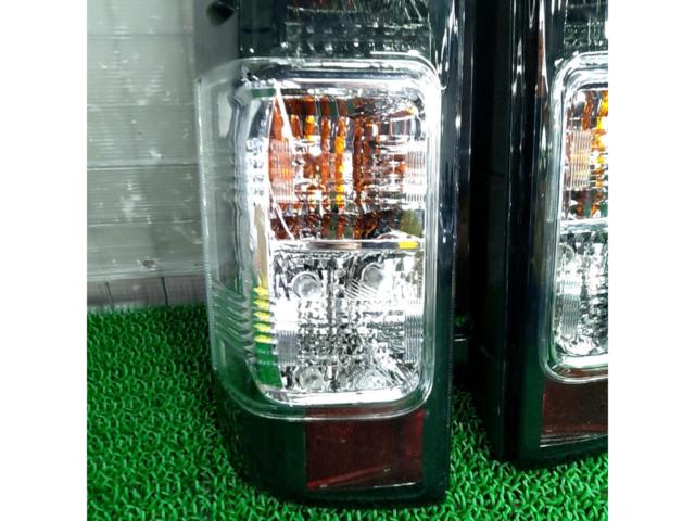 メーカー不明 テールレンズ 【200系ハイエース】