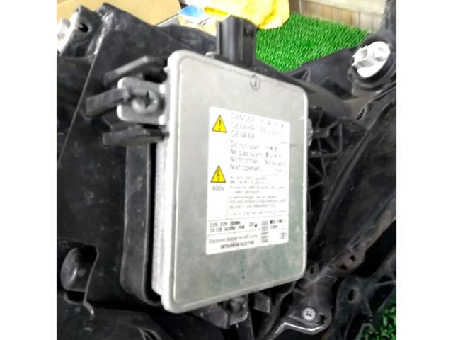 ワケアリ HONDA 純正HIDヘッドライト【フィット/GE6-GE9】