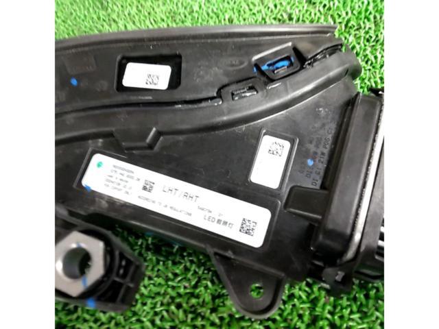 BMW X7/G07純正ヘッドライト 左右セット