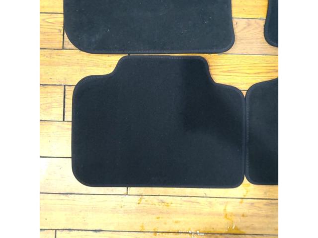 BMW
MINI
Floor Mats Crossover
Third Generation/F60