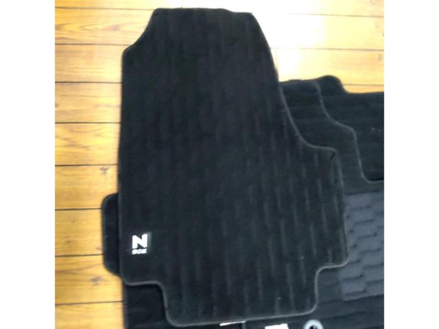 Honda genuine
Floor mat N-BOX
JF3 / JF4