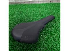 FIZIK ANTARES サドル ブラック
