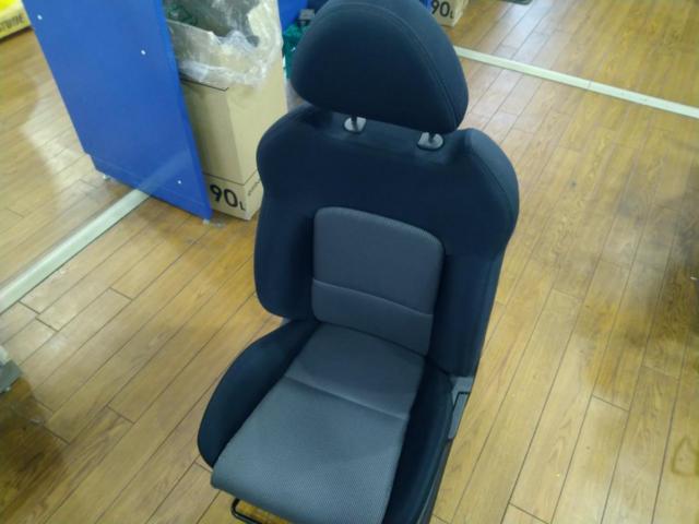 SUBARU 純正助手席シート【BP5/レガシィ】
