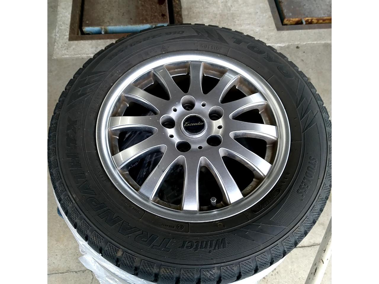195/65R15夏 HOT STUFF Exceeder EX12