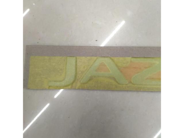 ☆めっけもん☆ HONDA JAZZ エンブレム