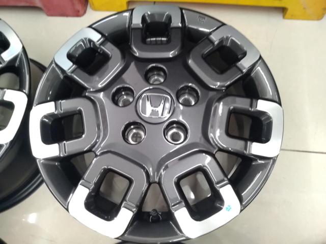 HONDA
GT series Freed Crosstar
Original wheel