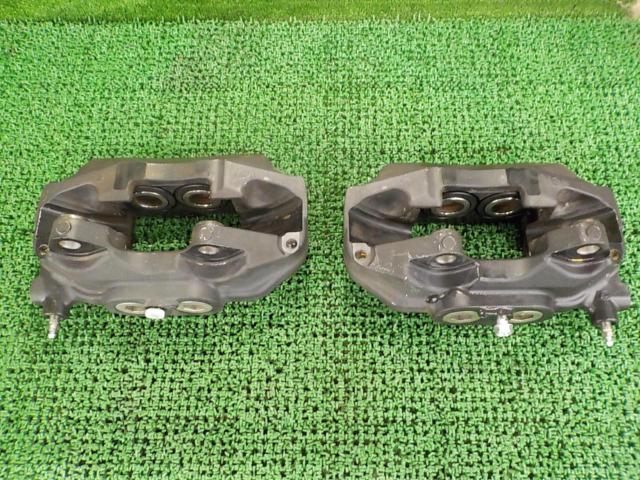 LEXUS
Genuine front caliper
LEXUS IS300h F Sport AVE30 Mid-cycle