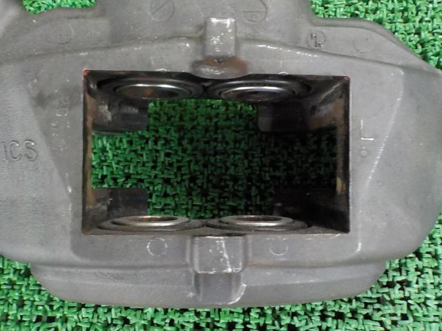 LEXUS
Genuine front caliper
LEXUS IS300h F Sport AVE30 Mid-cycle