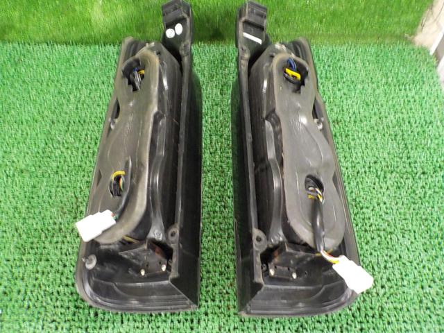 SONAR LEDテールレンズ 【ハイエース/200系/7型/標準ボディ】