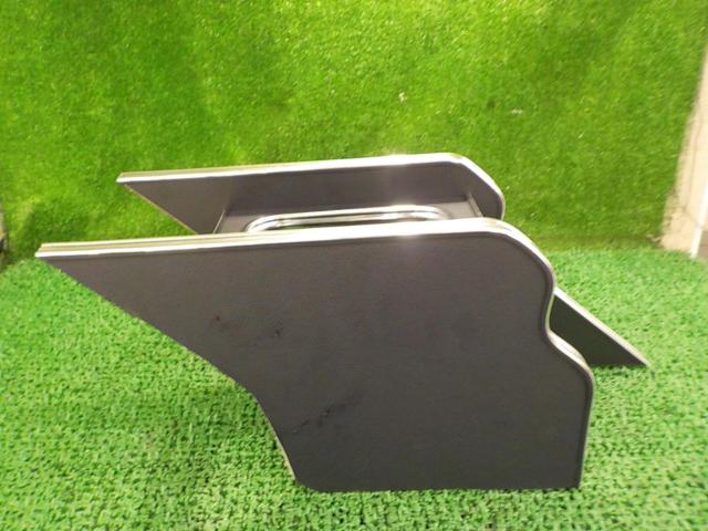 メーカー不明 ダストボックス 【ハイエース/200系/7型/ワイドボディ】