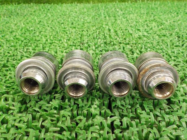 TOYOTA ホイールロックセット 08456-00260