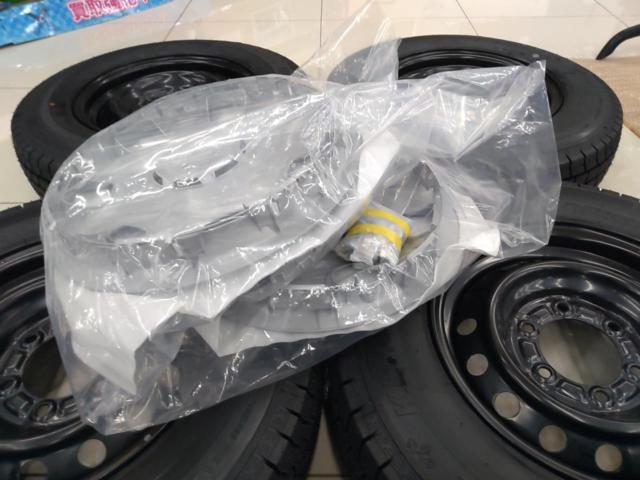 TOYOTA 200系ハイエース 純正スチールホイール + KENDA ICETEC VAN’Z WR01 【☆新品スタッドレスタイヤ付き☆】