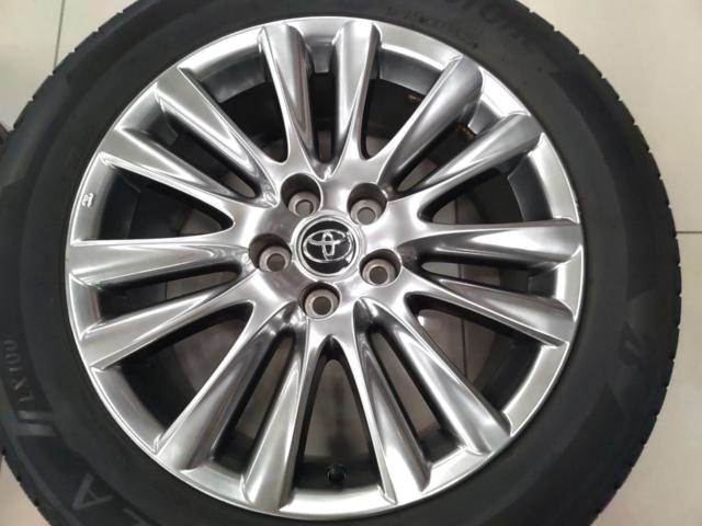 TOYOTA 60系ハリアープレミアムグレード 純正ホイール + BRIDGESTONE ALENZA LX100
