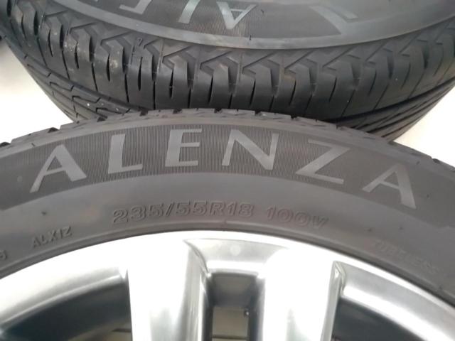 TOYOTA 60系ハリアープレミアムグレード 純正ホイール + BRIDGESTONE ALENZA LX100