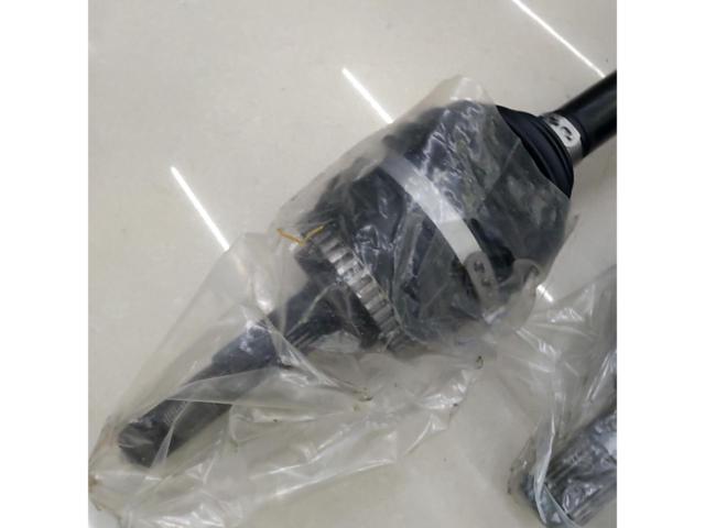 NISSAN genuine
Drive shaft
