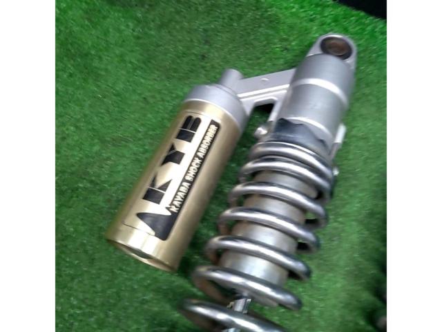 【GSX400インパルス/GK7CA】SUZUKI純正リアショック