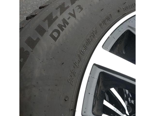 TOPY CEREBRO WF5+BRIDGESTONE BLIZZAK DM-V3