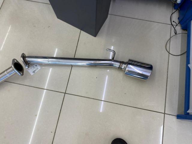 18 Series/Crown (Manufacturer Unknown)
One-off straight muffler