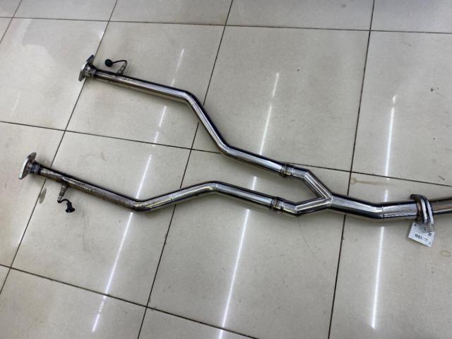 18 Series/Crown (Manufacturer Unknown)
One-off straight muffler