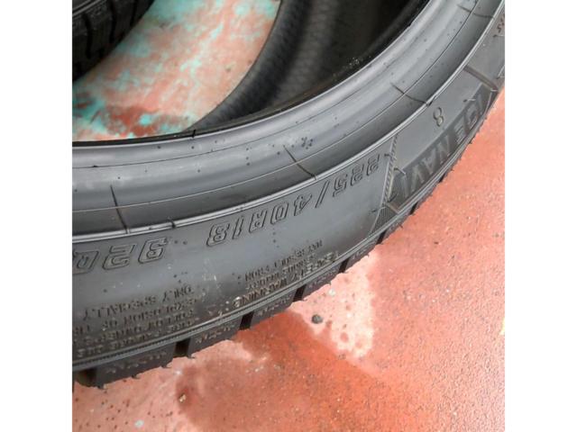 【タイヤ4本セット】GOODYEAR ICE NAVI 8 225/40R18