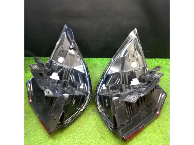 【フィット/GR系】HONDA純正テールレンズ