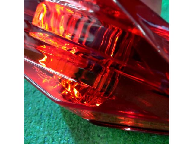 【NINJA250/EX250L】KAWASAKI純正テールランプ
