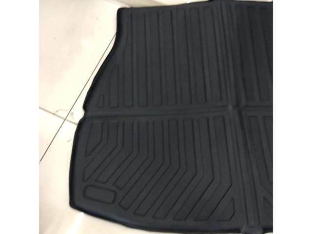 【ハリアー/80系】メーカー不明 ラゲッジマット