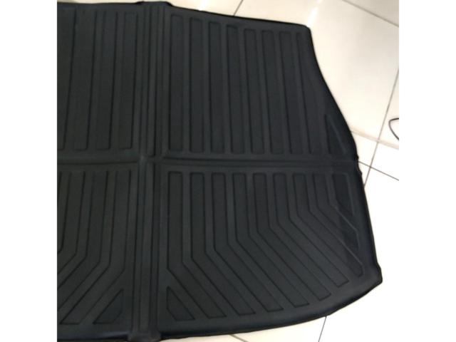 【ハリアー/80系】メーカー不明 ラゲッジマット