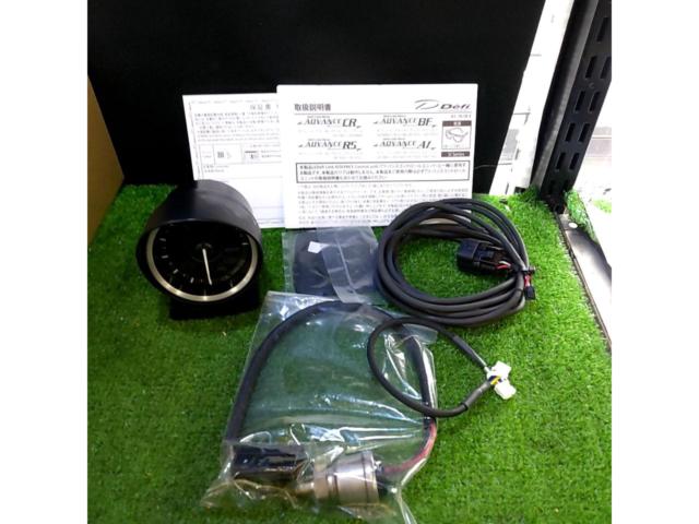 D'efi
ADVANCE
A1
4-gauge cluster + Link control unit
Set
