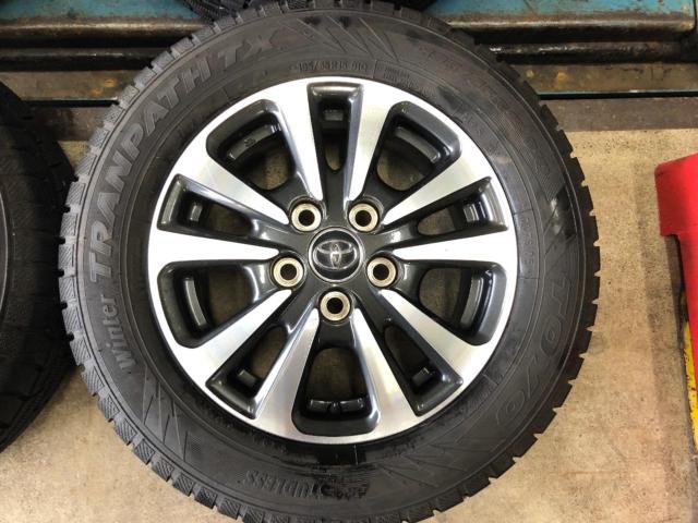 TOYOTA純正 エスクァイア純正ホイール + TOYO Winter TRANPATH TX