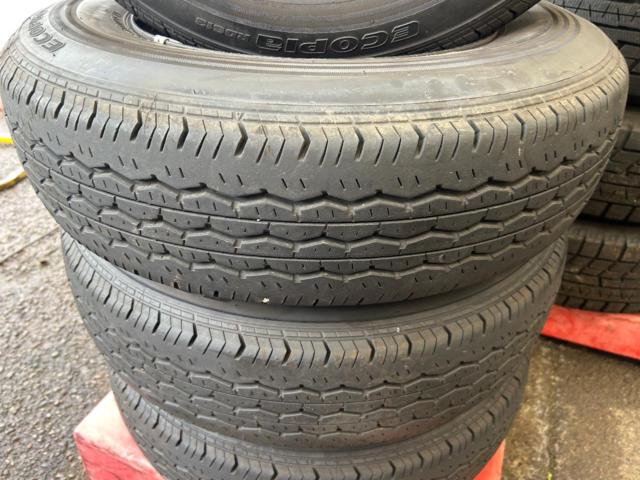 TOYOTA 200系ハイエース純正スチールホイール+BRIDGESTONE ECOPIa RD613