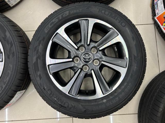 TOYOTA 80系ノア・ヴォクシー後期純正ホイール + KUMHO ECSTA HS52