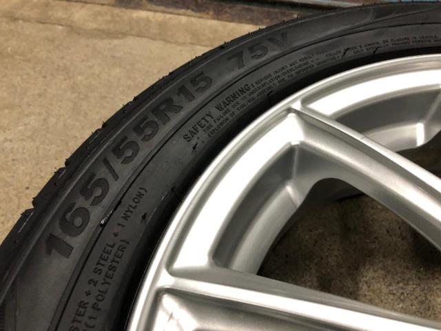 BRIDGESTONE
ECO
FORME
SE-15
+
KENDA
KR 203