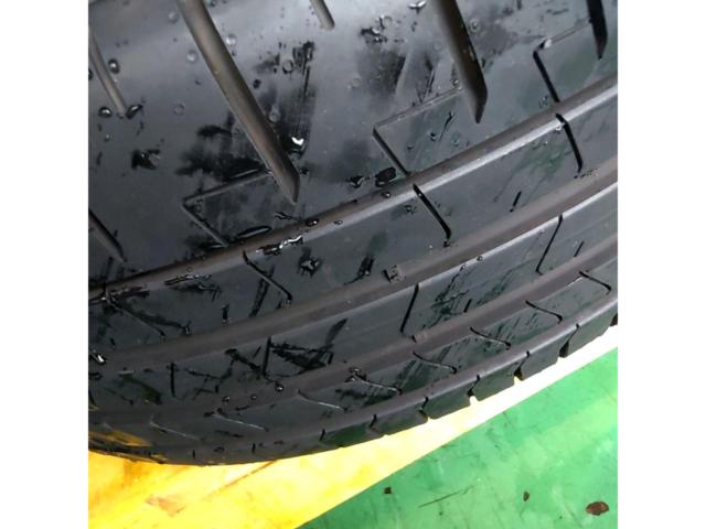 PIRELLI
P
ZERO