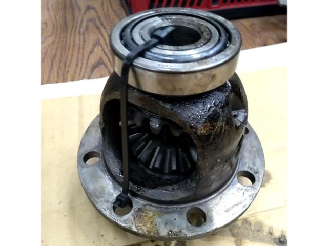 Toyota
Corolla Levin/AE86 genuine differential