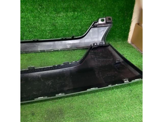 トヨタ 200系ハイエース 純正グリルガーニッシュ