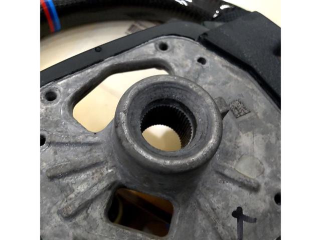 VERSPIELT カーボン/パンチングレザーステアリング BMW X3 G01