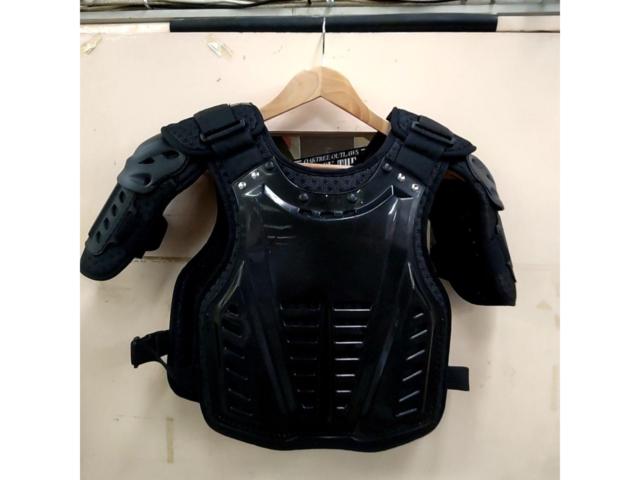 One-size-fits-all
KOMINE
SK-600
Chest guard