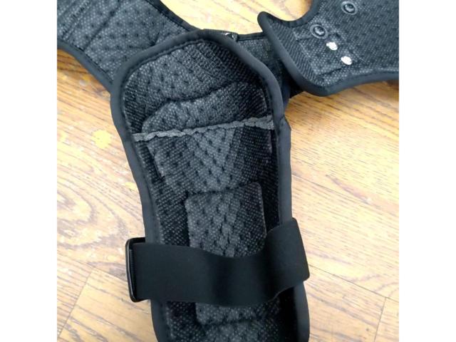One-size-fits-all
KOMINE
SK-600
Chest guard